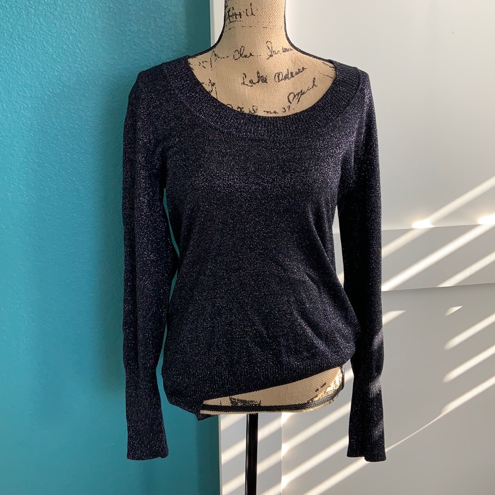 Attention sweater